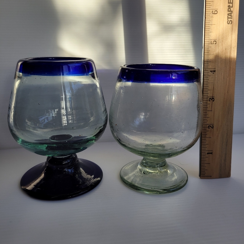 Mexican Glass Mouth Blown 10oz Tequila Decanter Two Shooters Two Brandy Snifters - Picture 6 of 7
